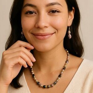 Elegant mauve black and Gold Beaded Necklace